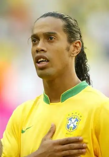 际赛场上必 际赛场上必